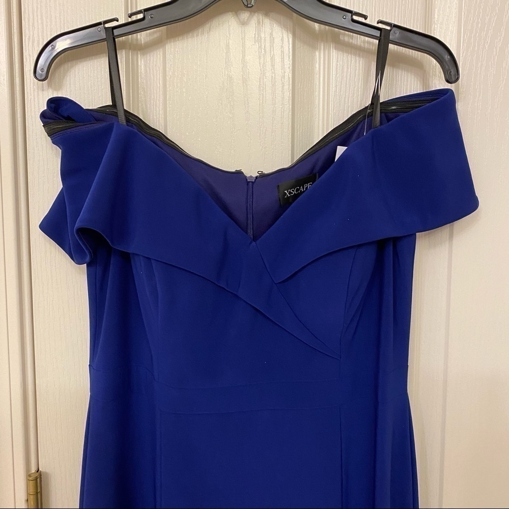 XSCAPE Petite Off-The-Shoulder Gown in Electric Blue Size 14P - Picture 4 of 9